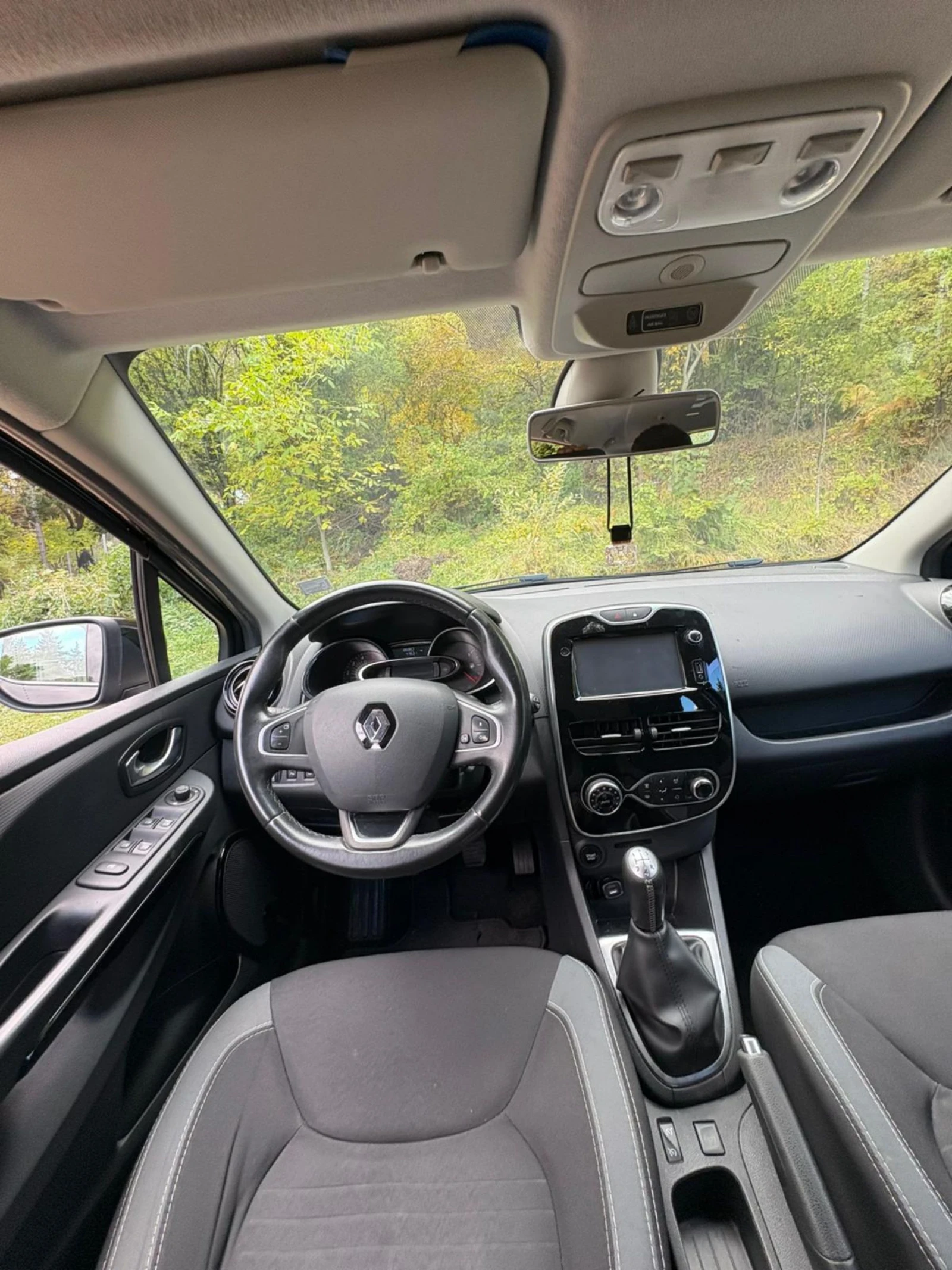 Renault Clio 1.5 dci Нидерландия , снимка 12 - Автомобили и джипове - 54966506
