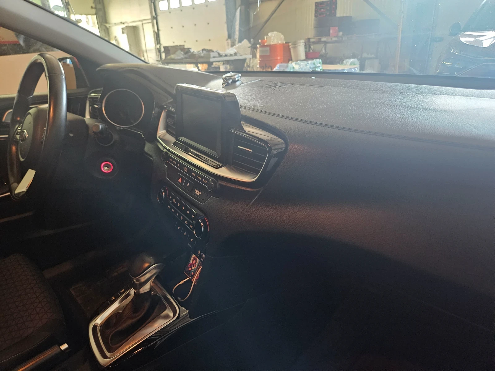 Kia Ceed 1.4 turbo 140hp, снимка 5 - Автомобили и джипове - 55170553