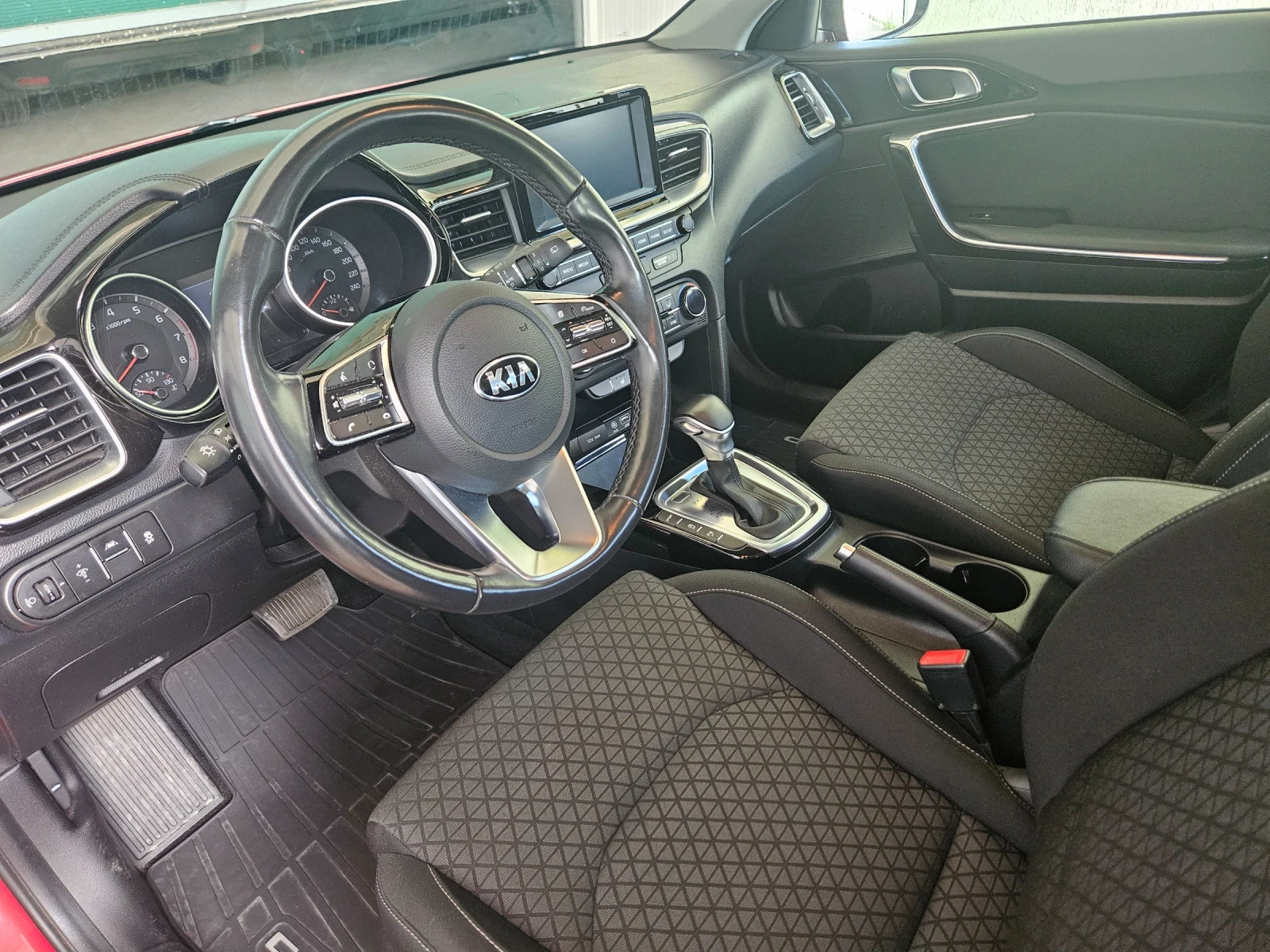 Kia Ceed 1.4 turbo 140hp | Mobile.bg � ����������� 5