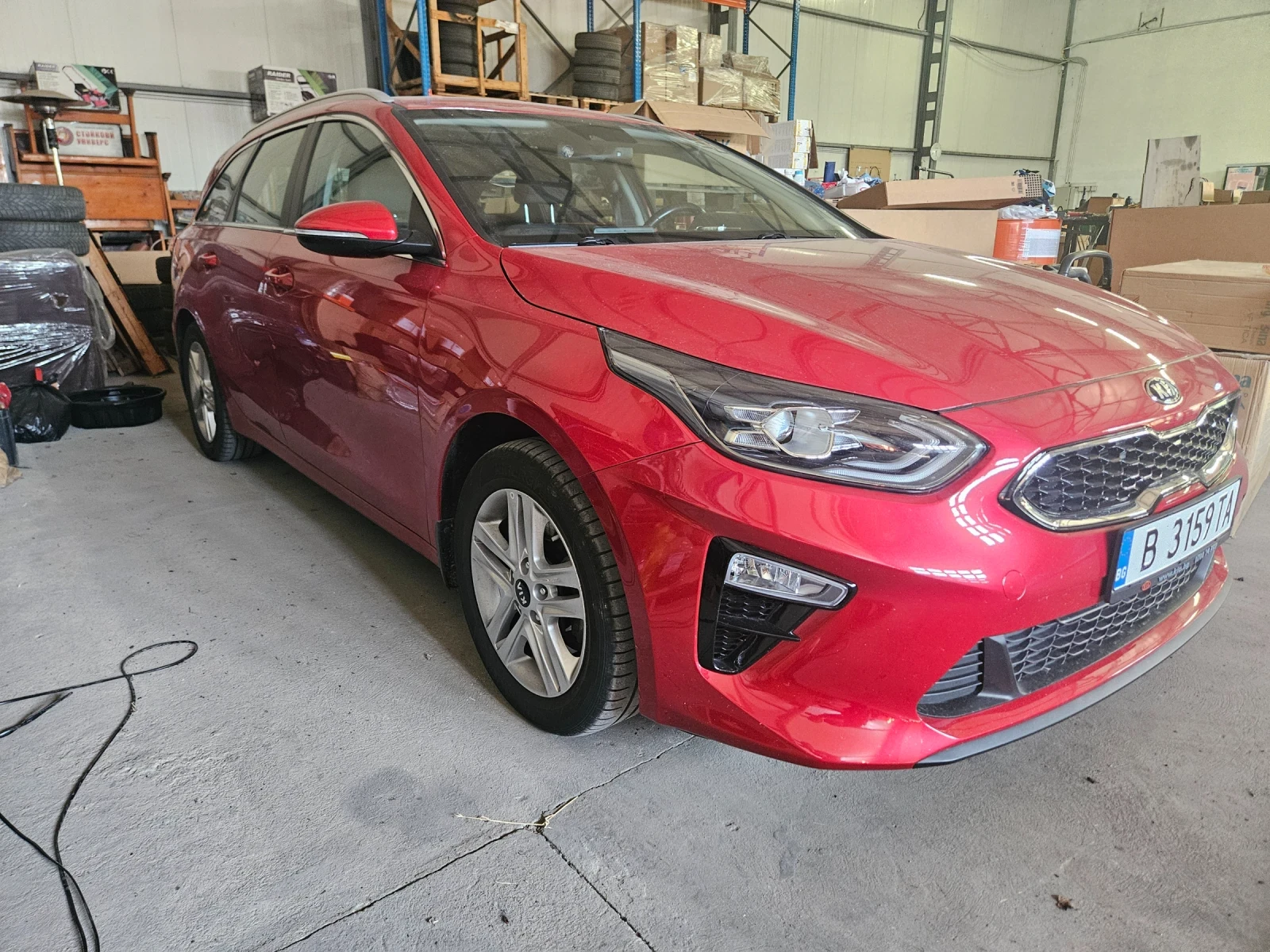 Kia Ceed 1.4 turbo 140hp, снимка 3 - Автомобили и джипове - 55170553