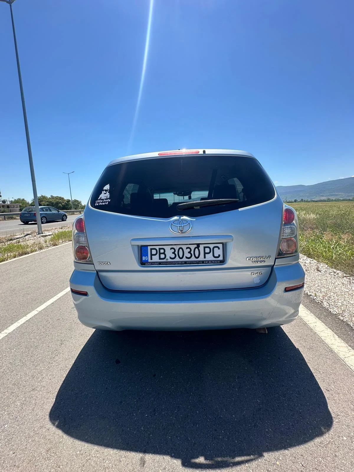 Toyota Corolla verso 2.2 177к.с, снимка 6 - Автомобили и джипове - 55498917