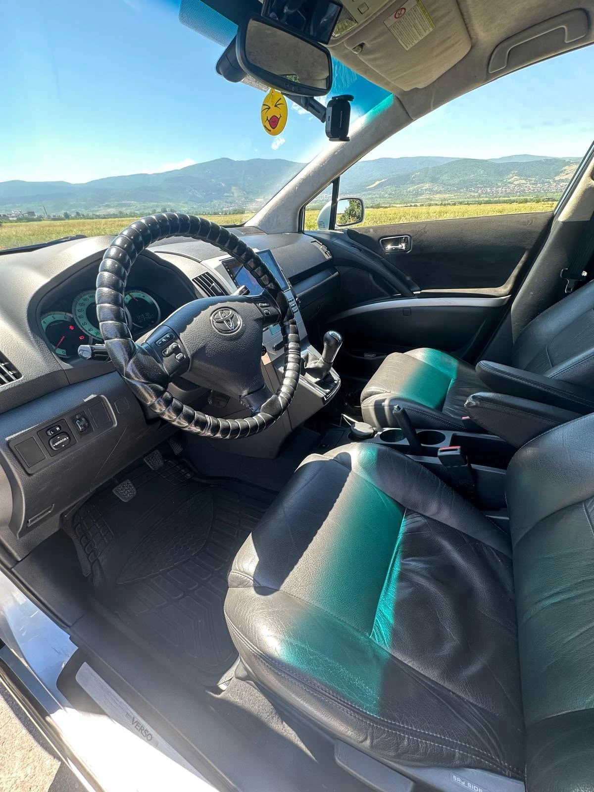 Toyota Corolla verso 2.2 177к.с, снимка 9 - Автомобили и джипове - 55498917