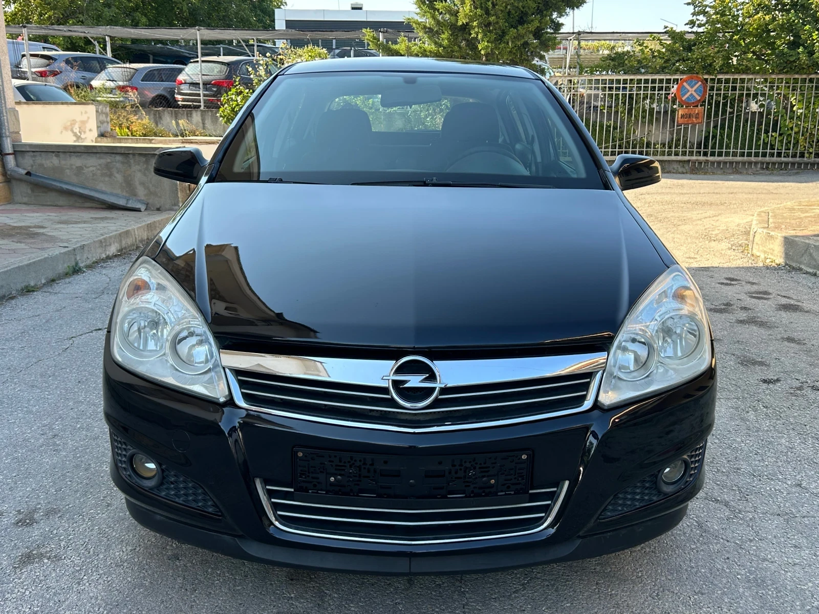 Opel Astra 1.6i КЛИМАТИК, снимка 2 - Автомобили и джипове - 55803974