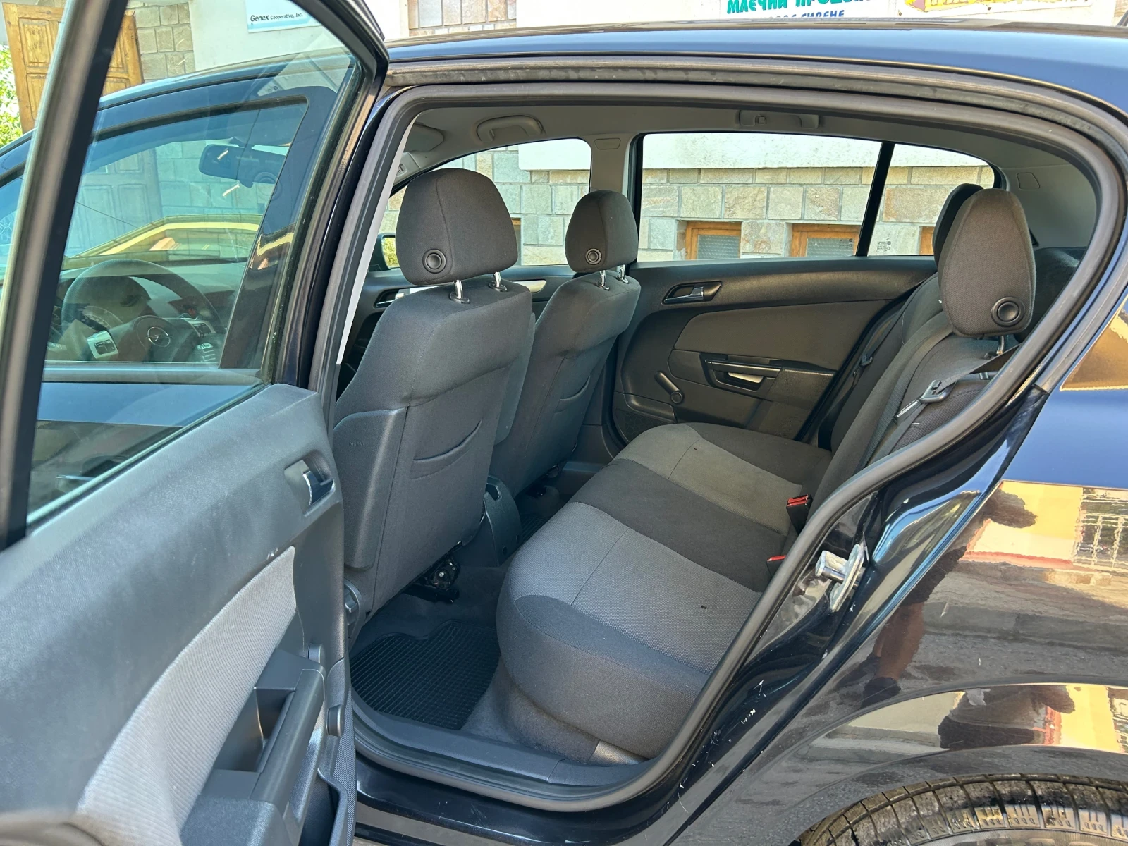 Opel Astra 1.6i КЛИМАТИК, снимка 11 - Автомобили и джипове - 55803974