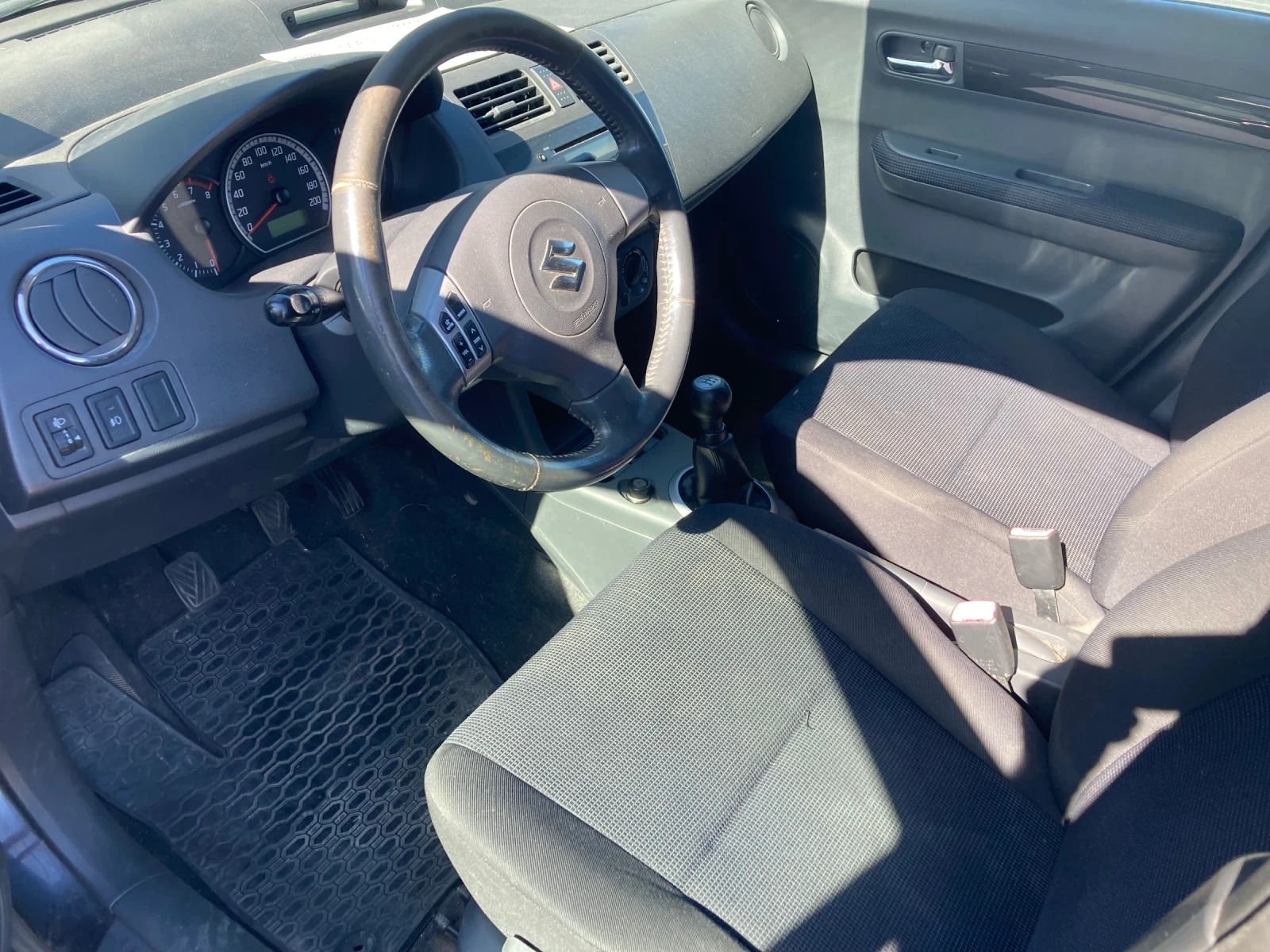 Suzuki Swift 1.3 KLIMA | Mobile.bg � ����������� 8