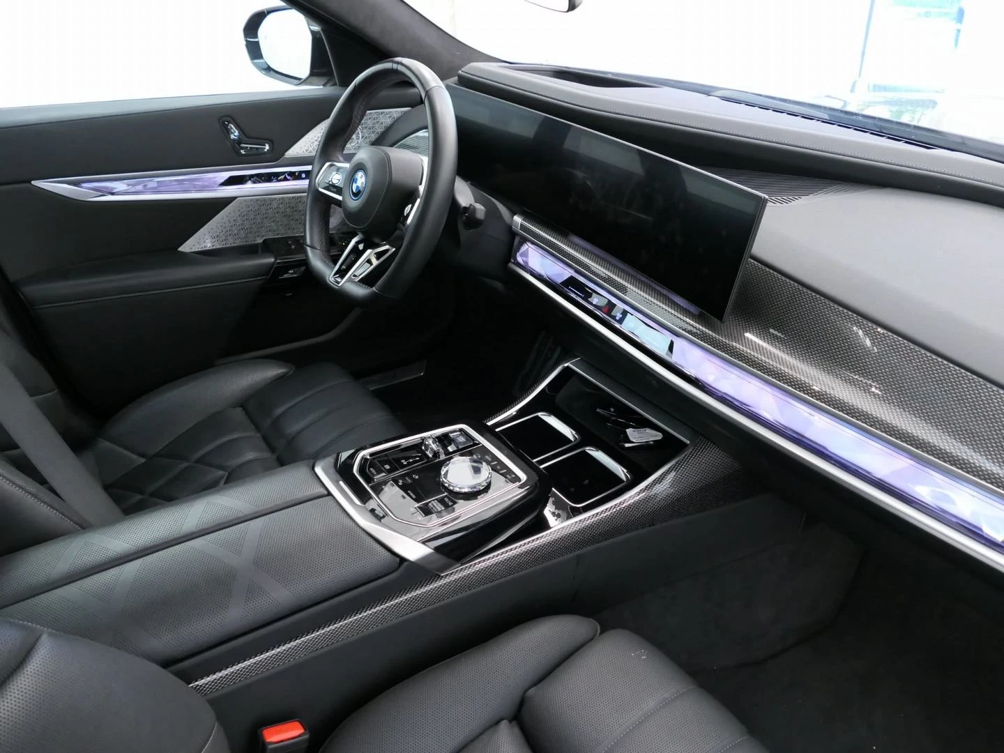 BMW i7 M70 xDrive, снимка 6 - Автомобили и джипове - 56481449