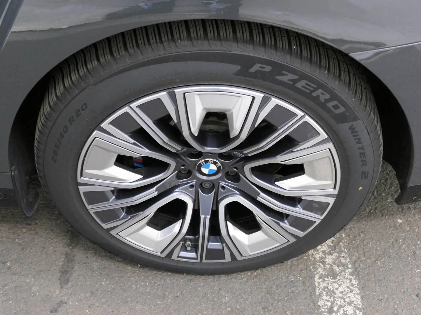 BMW i7 M70 xDrive, снимка 12 - Автомобили и джипове - 56481449