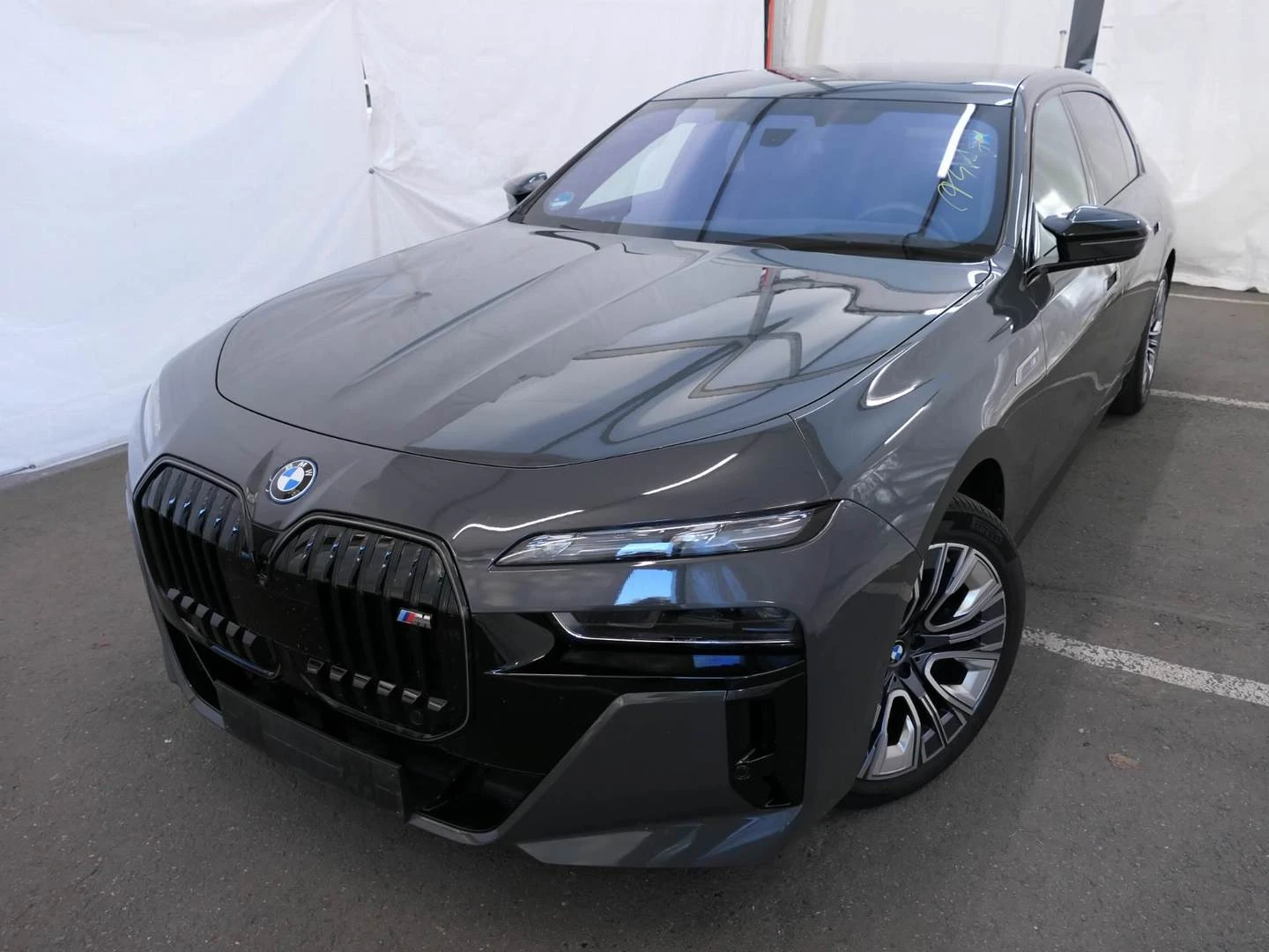 BMW i7 M70 xDrive, снимка 2 - Автомобили и джипове - 56481449