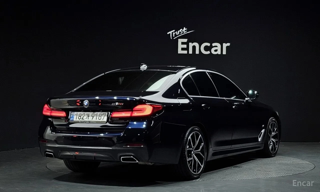 BMW 530 * 530i M Sport Package * , снимка 2 - Автомобили и джипове - 56723264