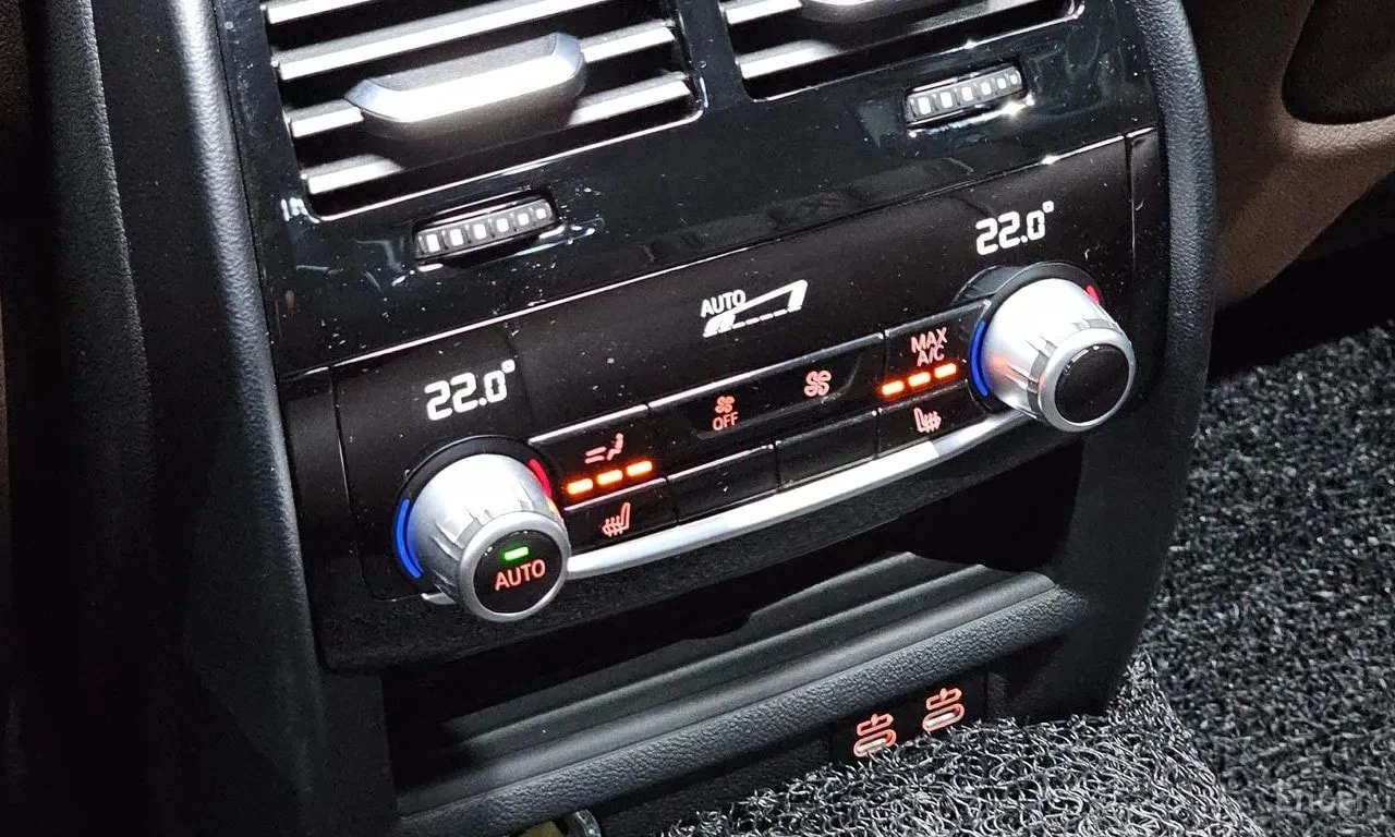 BMW 530 * 530i M Sport Package * , снимка 17 - Автомобили и джипове - 56723264