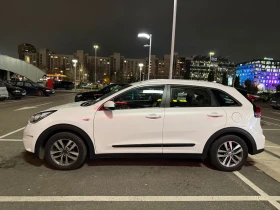 Kia Niro 1.6 Хибрид, снимка 2