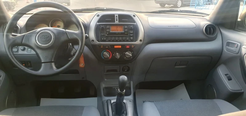 Toyota Rav4 2.0d 4x4 115k, снимка 12 - Автомобили и джипове - 48045468