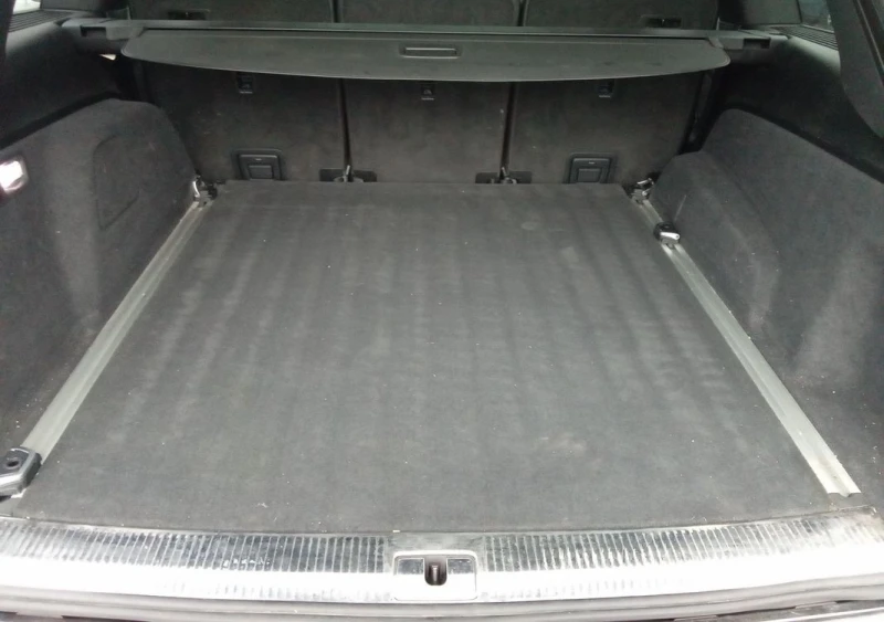 Audi Q7 60 TFSI e V6 Plug-in Hybrid Quattro, снимка 9 - Автомобили и джипове - 52397631