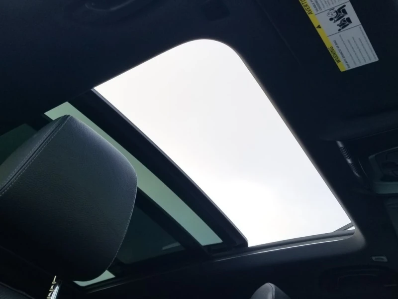 BMW X1 * X DRIVE| NAV| CAMERA| HUD| PANO| KEY LESS GO * C, снимка 12 - Автомобили и джипове - 52928062