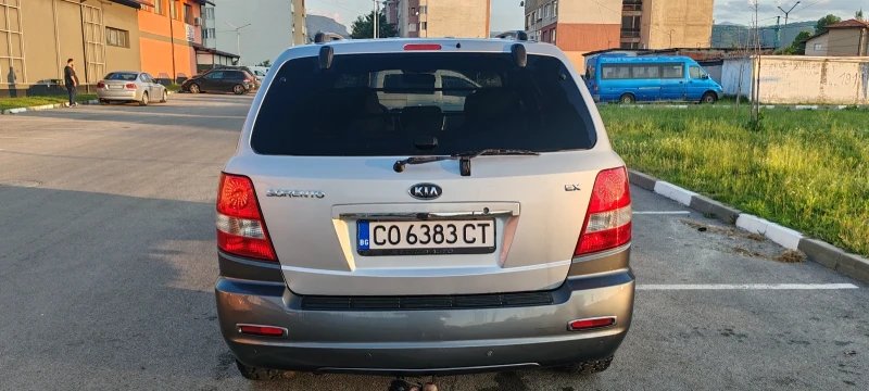 Kia Sorento 2.5 CRDI 140 к.с., снимка 3 - Автомобили и джипове - 53156395