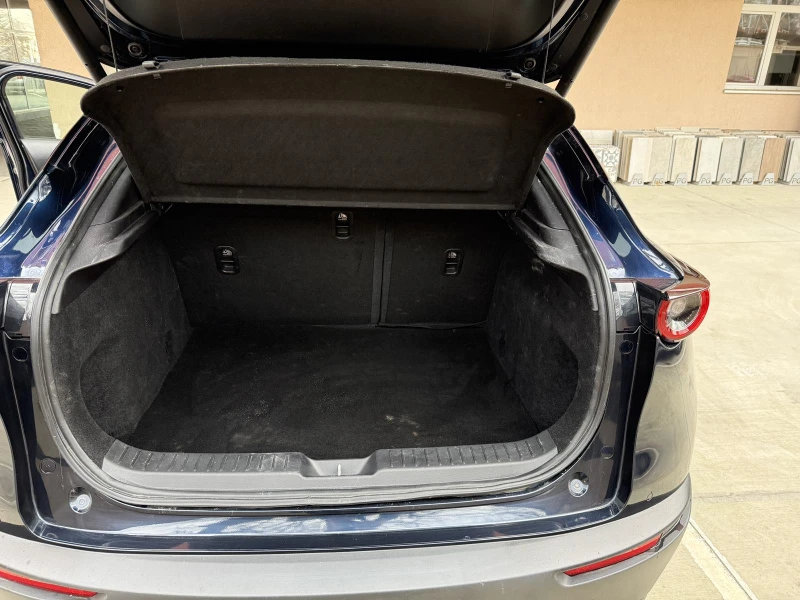 Mazda CX-30 Premuim , снимка 13 - Автомобили и джипове - 53159539
