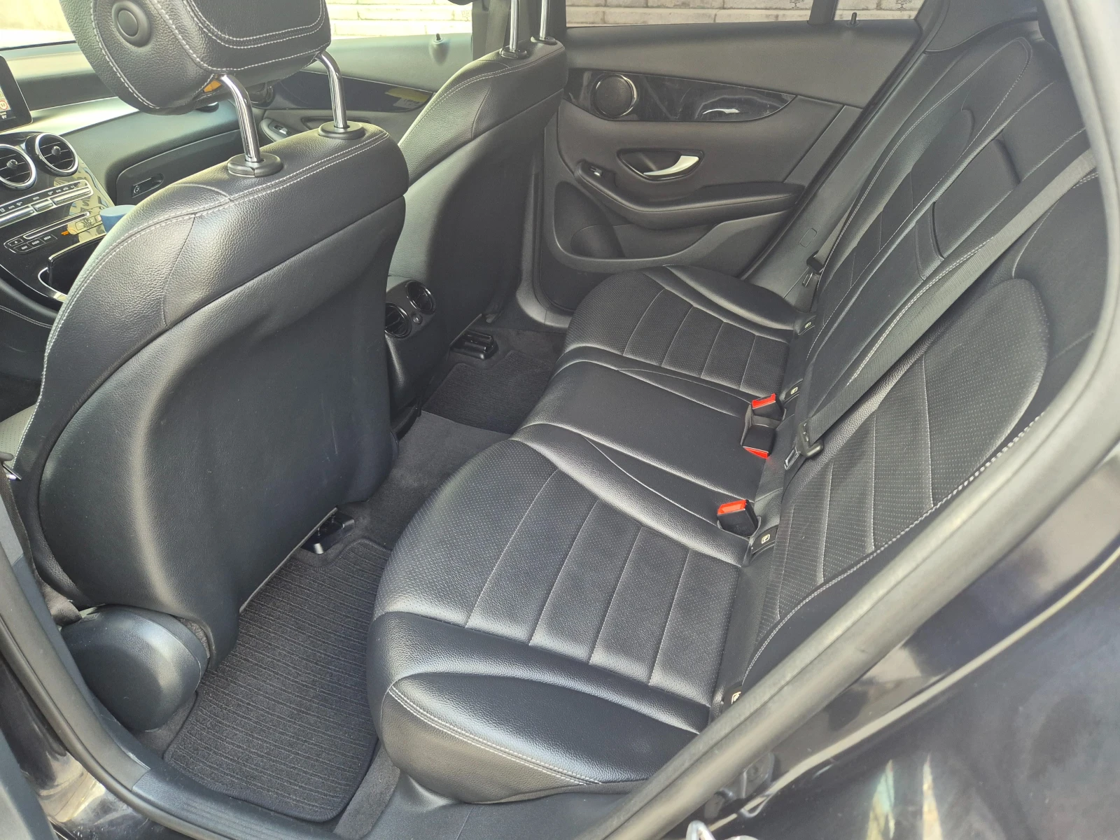 Mercedes-Benz GLC 250  9g tronik 4- Matic - изображение 10