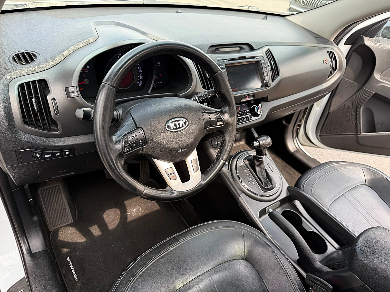 Kia Sportage 4x4-Rline-LED-XENON-PANORAMA-NAVI-AVTOMATIK-FULL - изображение 10