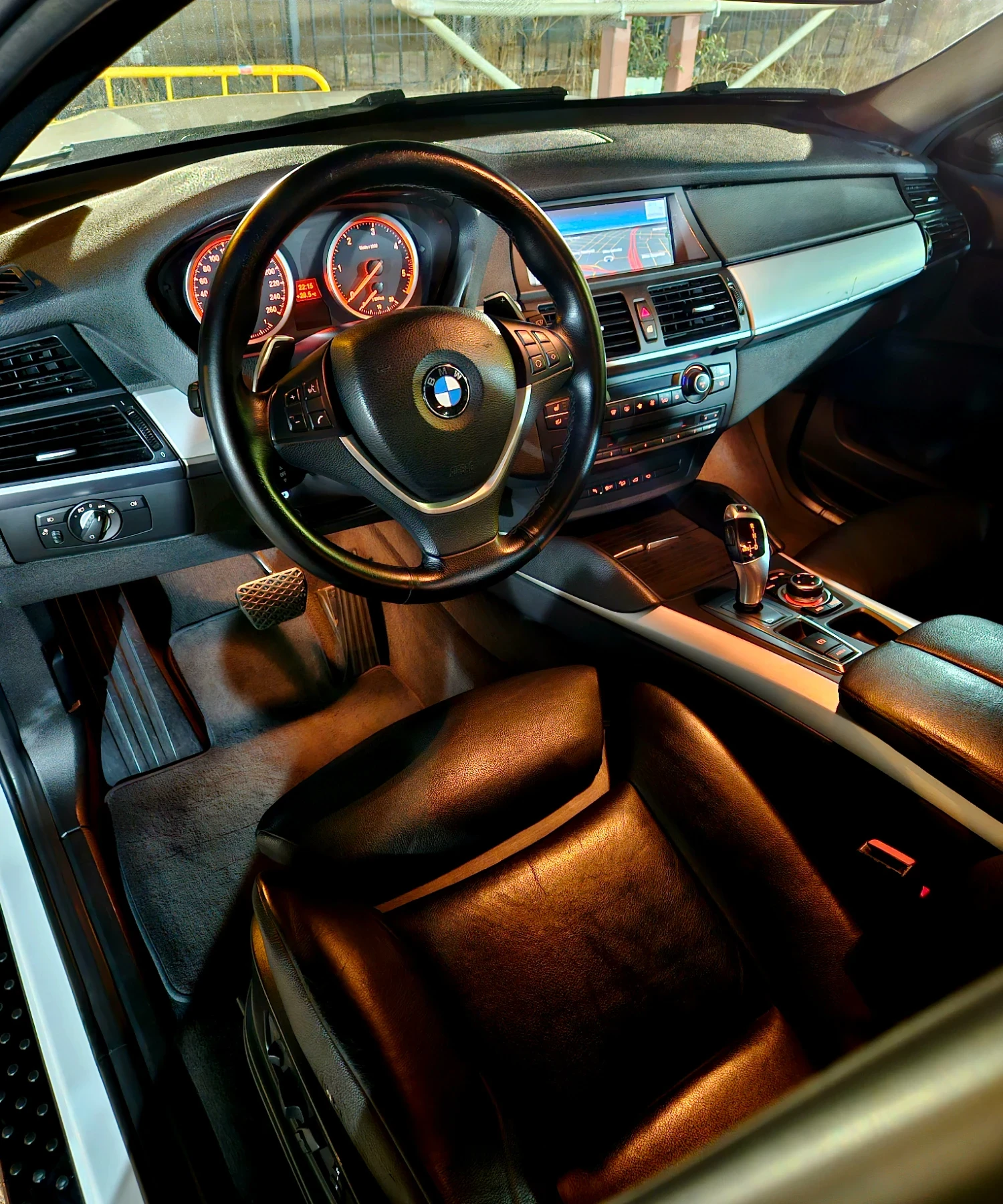 BMW X6 40d xDrive - изображение 9