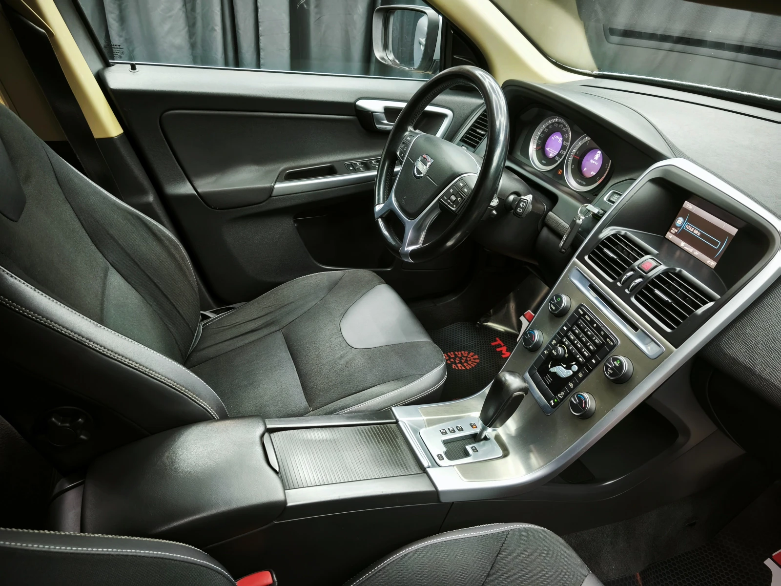 Volvo XC60 2.4D3 Automatic 4WD 163k.c Euro5 | Mobile.bg   13