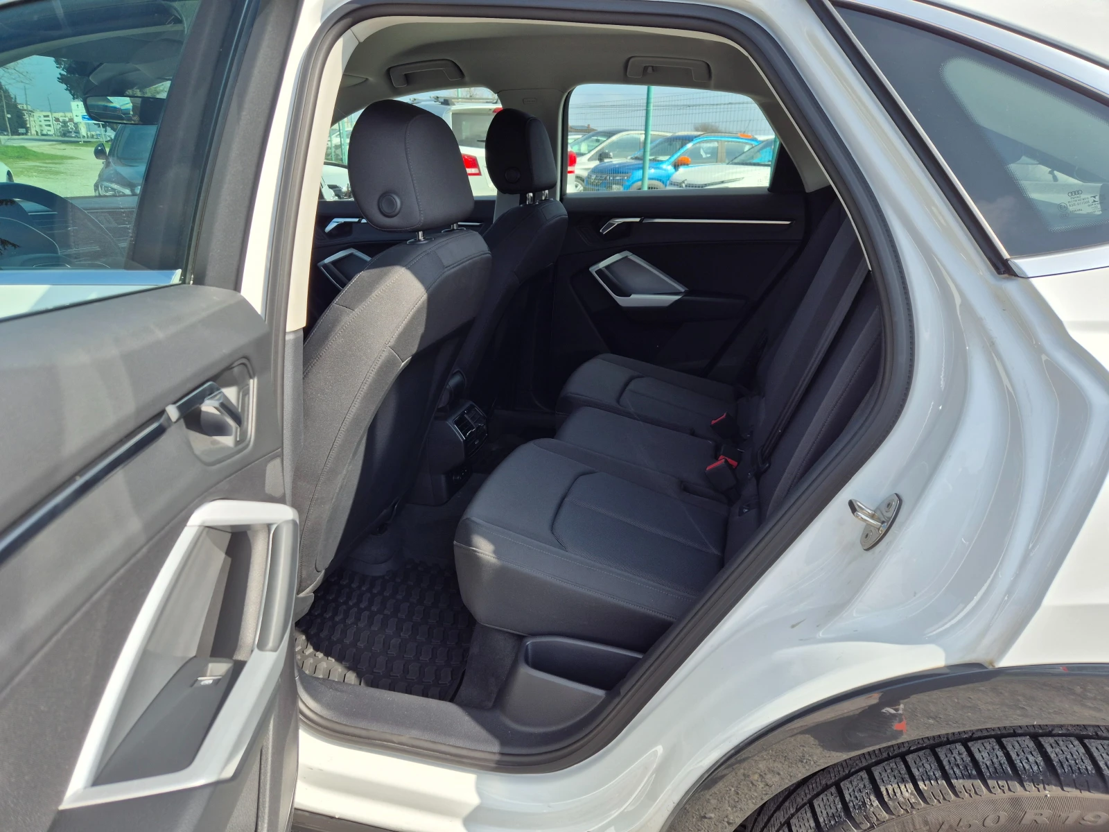 Audi Q3 Sportback 35TDI 150�� | Mobile.bg � ����������� 13