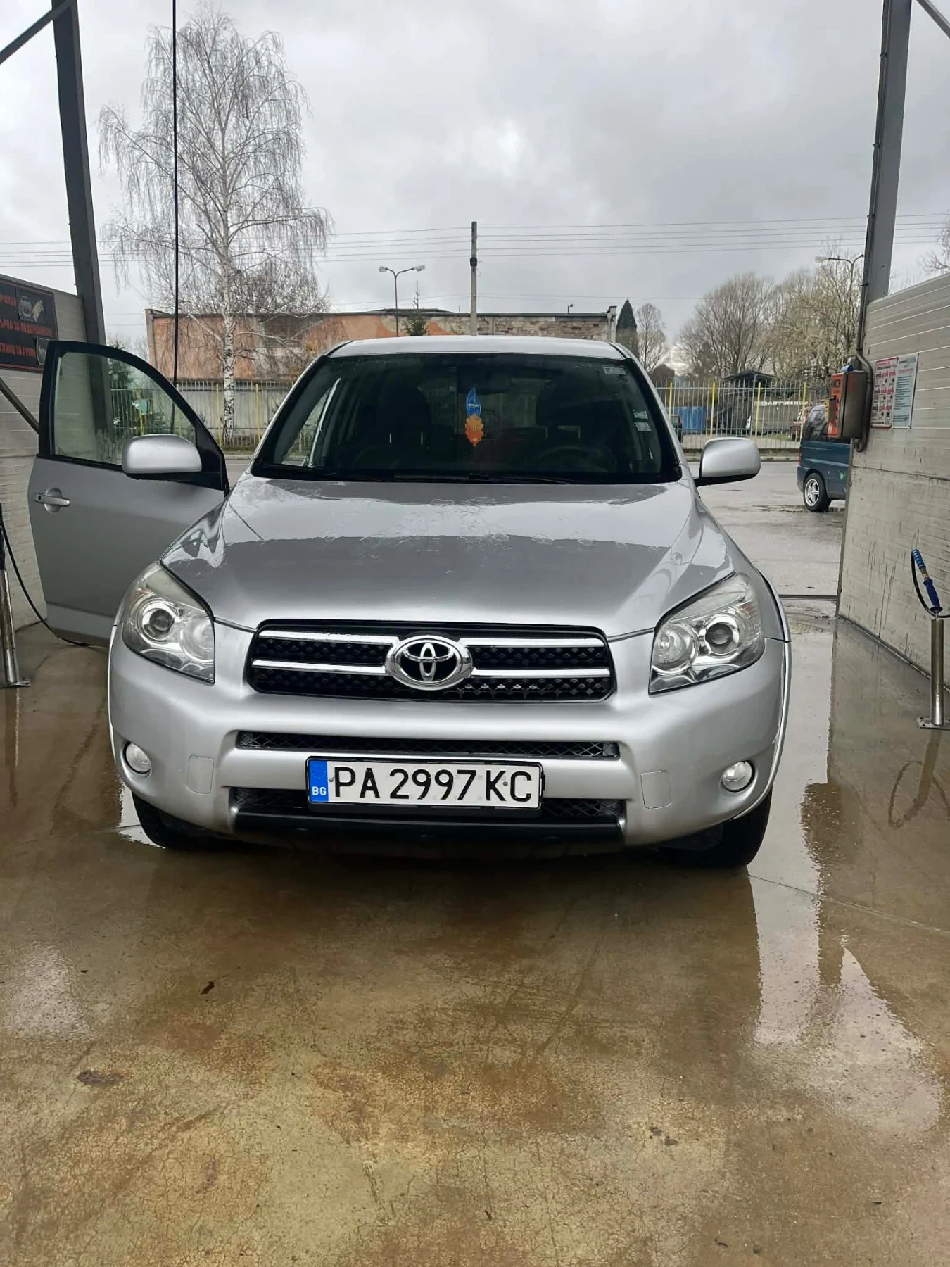 Toyota Rav4, снимка 8 - Автомобили и джипове - 54057446