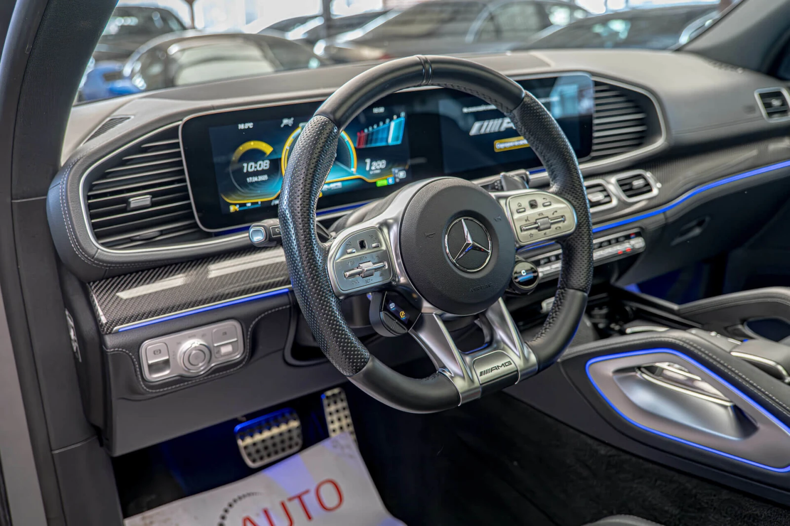 Mercedes-Benz GLE 53 4MATIC AMG/Панорама/Обдухване/Карбон/Burmester, снимка 4 - Автомобили и джипове - 54414292