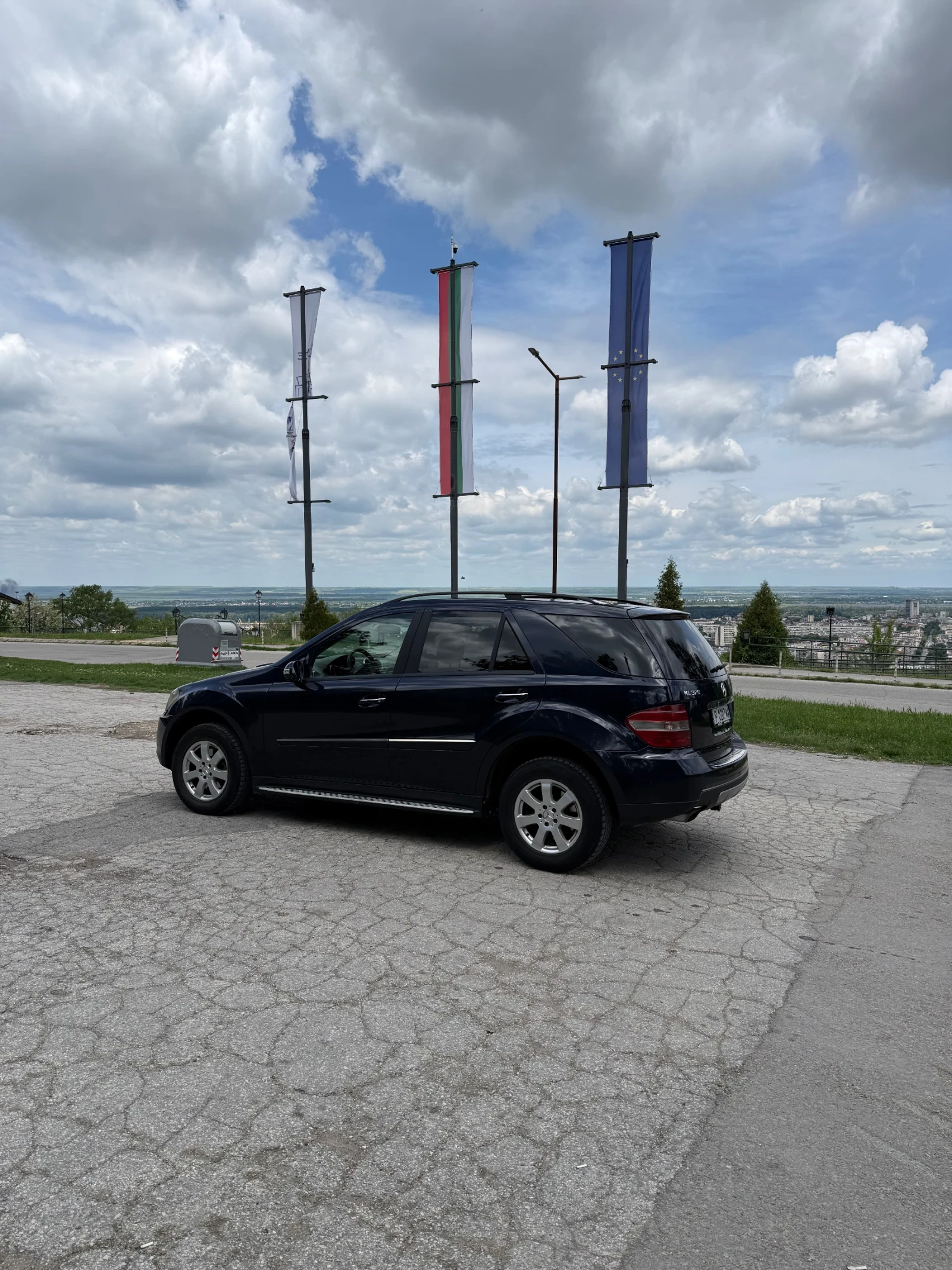 Mercedes-Benz ML 320, снимка 3 - Автомобили и джипове - 54552278
