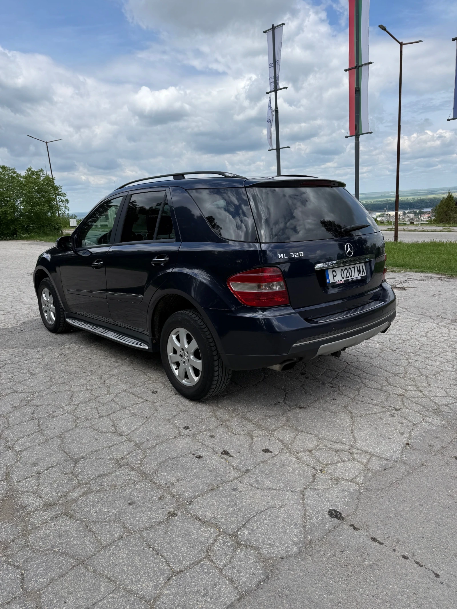 Mercedes-Benz ML 320, снимка 2 - Автомобили и джипове - 54552278