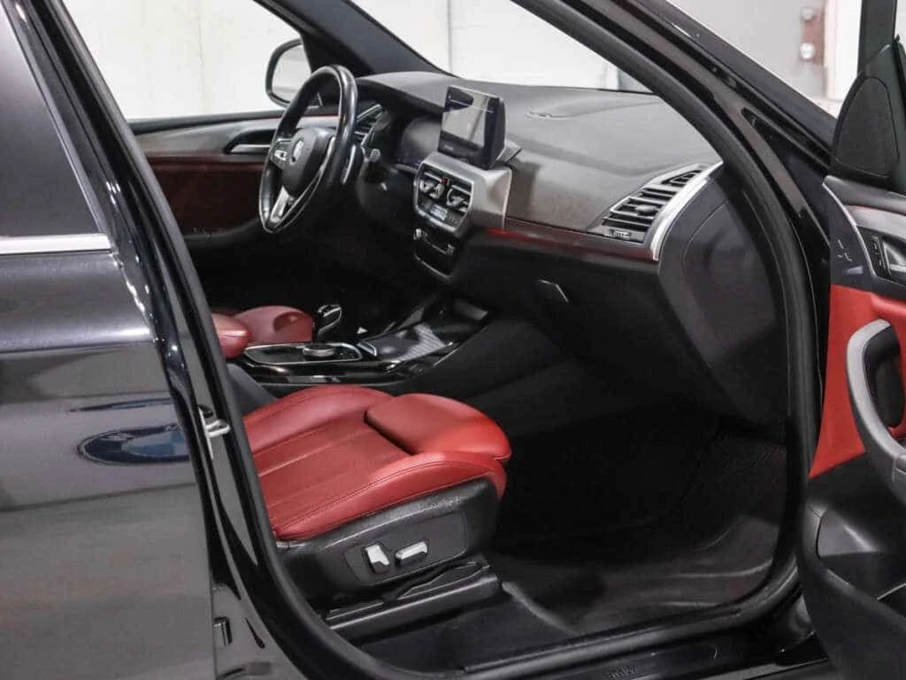 BMW X3 xDrive30i / Premium Essential Pkg / Red Interior /, снимка 17 - Автомобили и джипове - 55025106