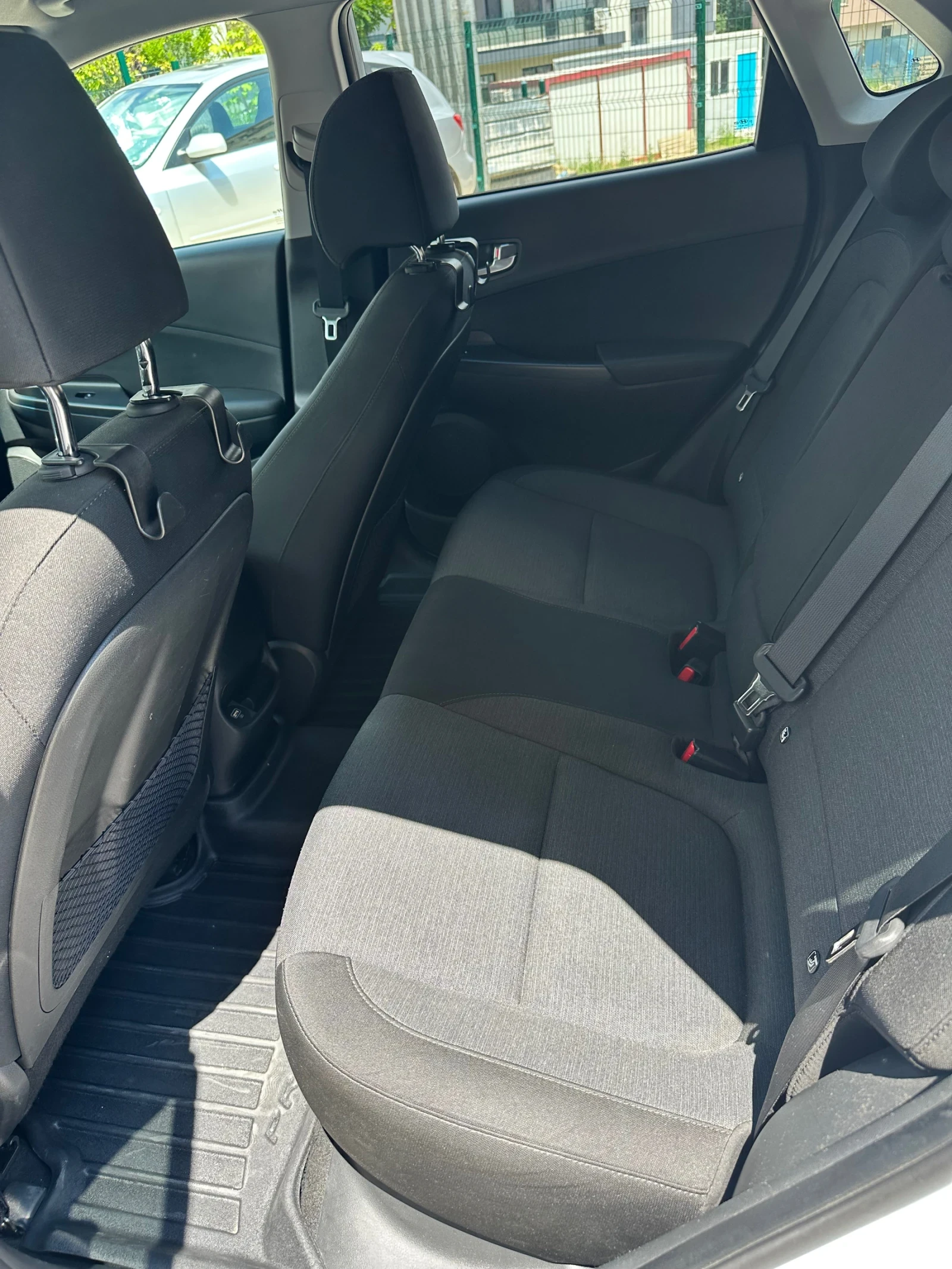 Hyundai Kona, снимка 6 - Автомобили и джипове - 55153327