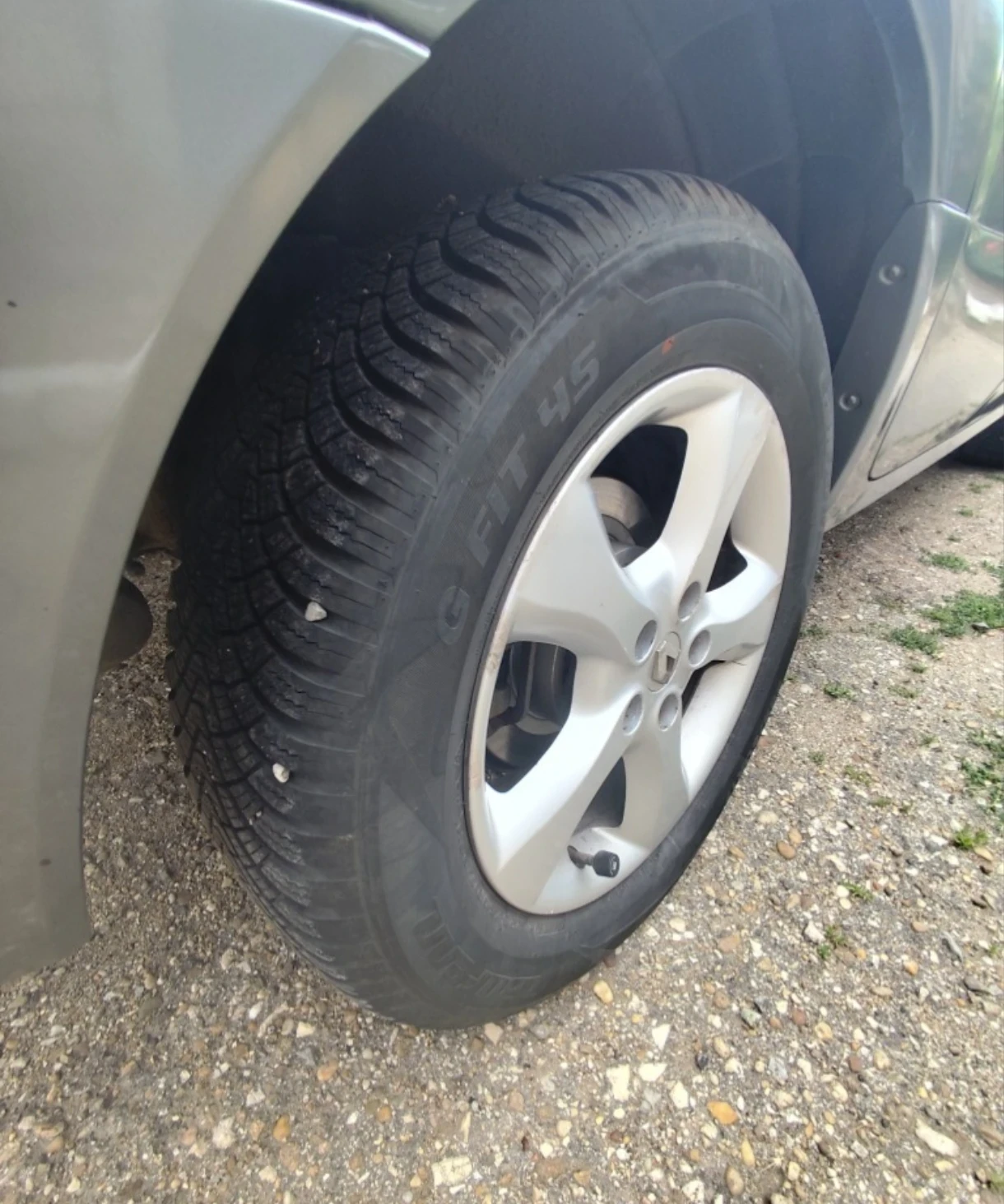 Renault Koleos 2.0 dci Автоматик, снимка 8 - Автомобили и джипове - 55294006