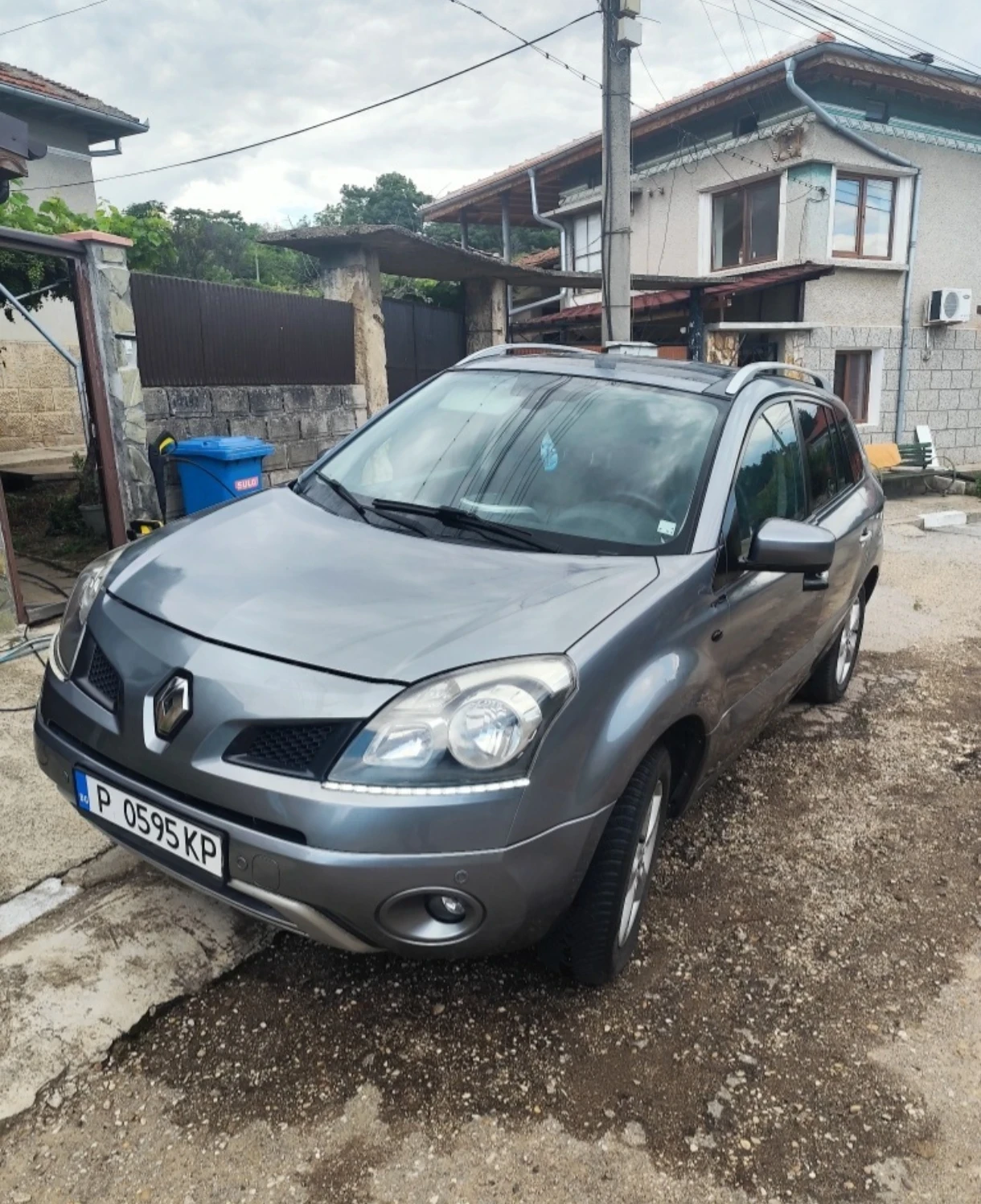 Renault Koleos 2.0 dci Автоматик, снимка 3 - Автомобили и джипове - 55294006