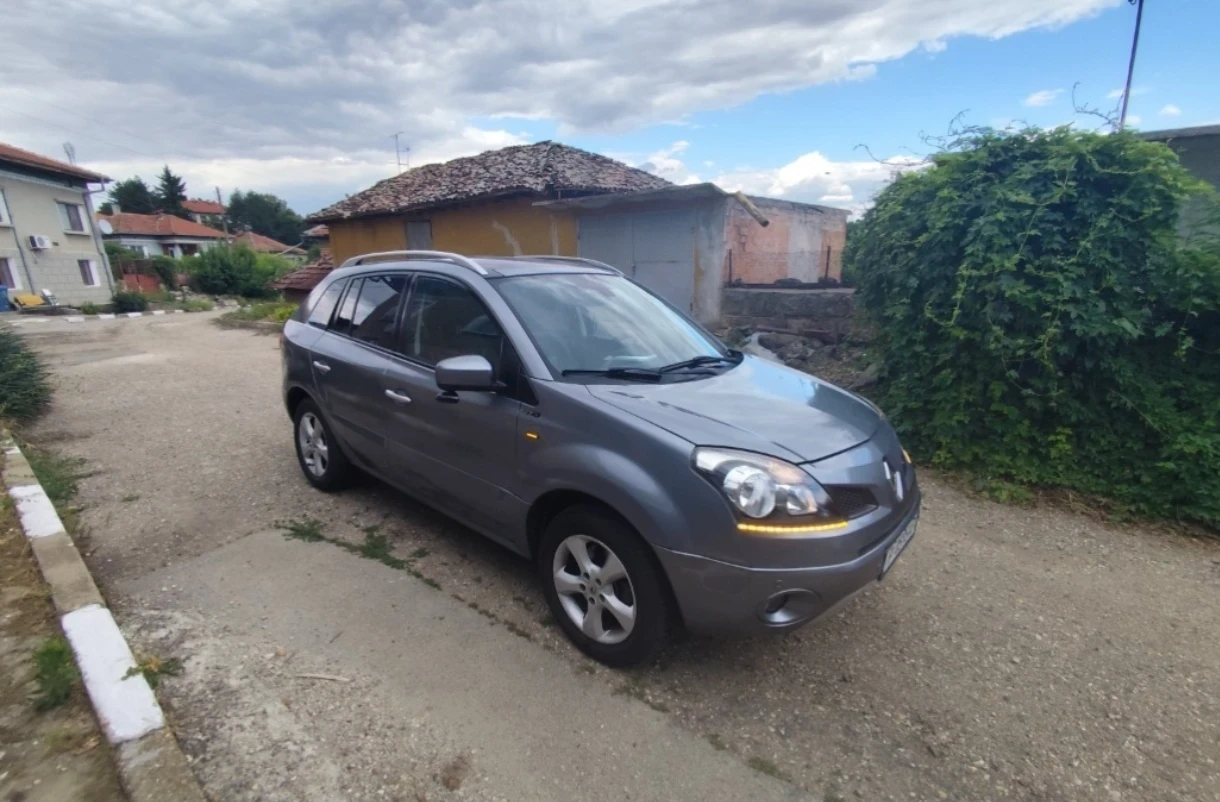 Renault Koleos 2.0 dci Автоматик, снимка 9 - Автомобили и джипове - 55294006