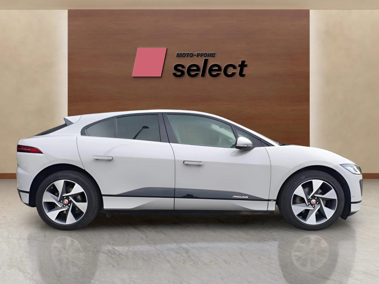 Jaguar I-Pace EV 90kWh, снимка 4 - Автомобили и джипове - 55437346