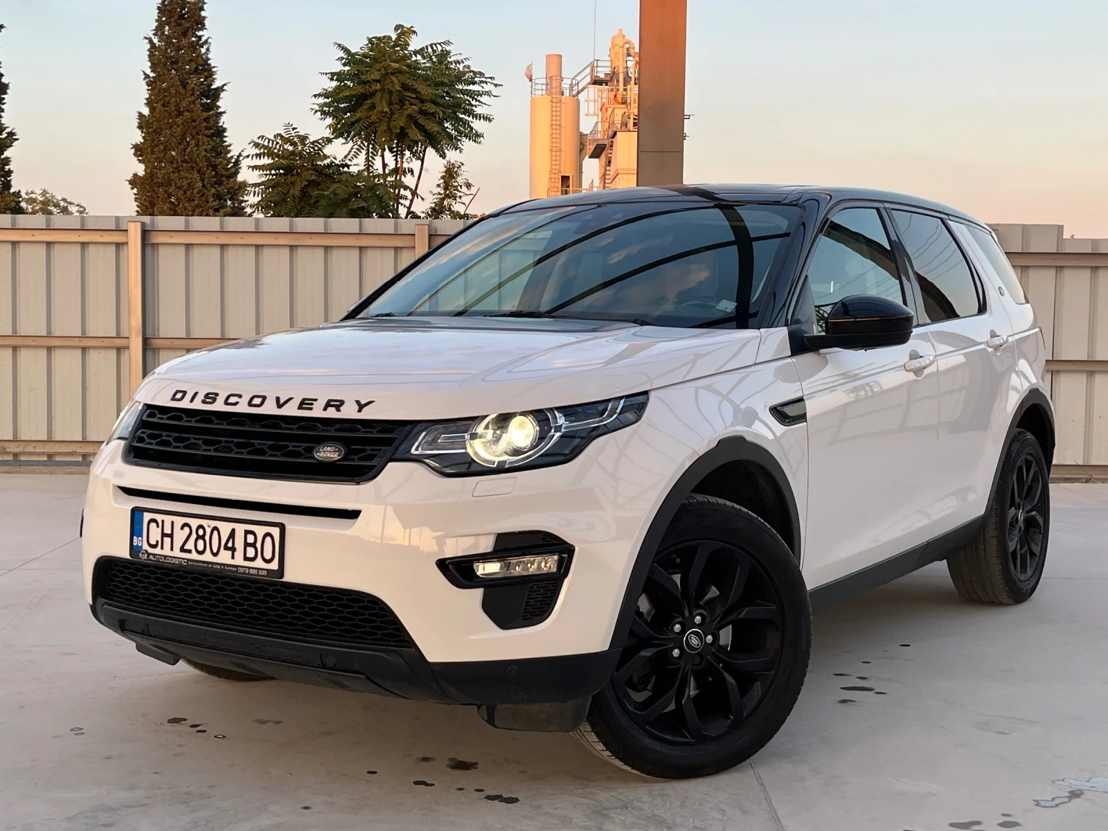 Land Rover Discovery Sport  HSE LUXURY/NAVI/КОЖА, снимка 3 - Автомобили и джипове - 55639969