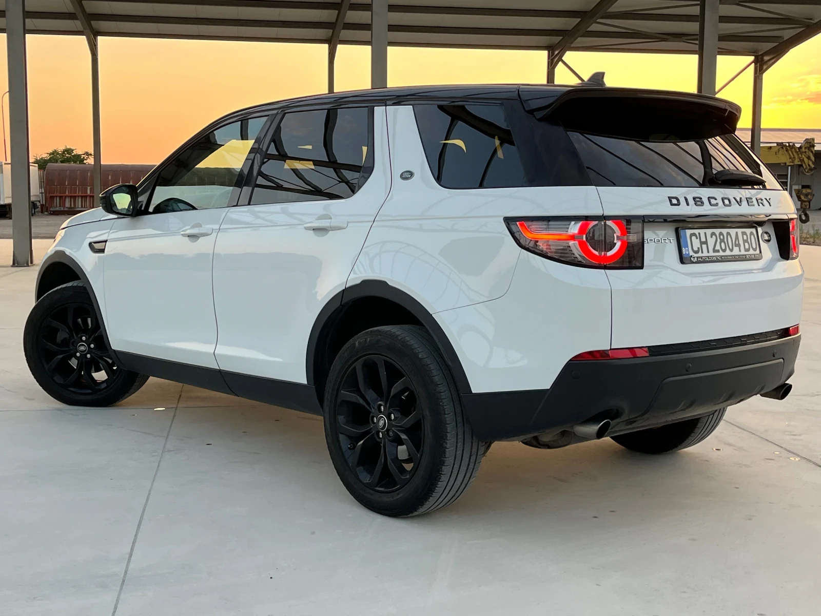 Land Rover Discovery Sport  HSE LUXURY/NAVI/КОЖА, снимка 5 - Автомобили и джипове - 55639969
