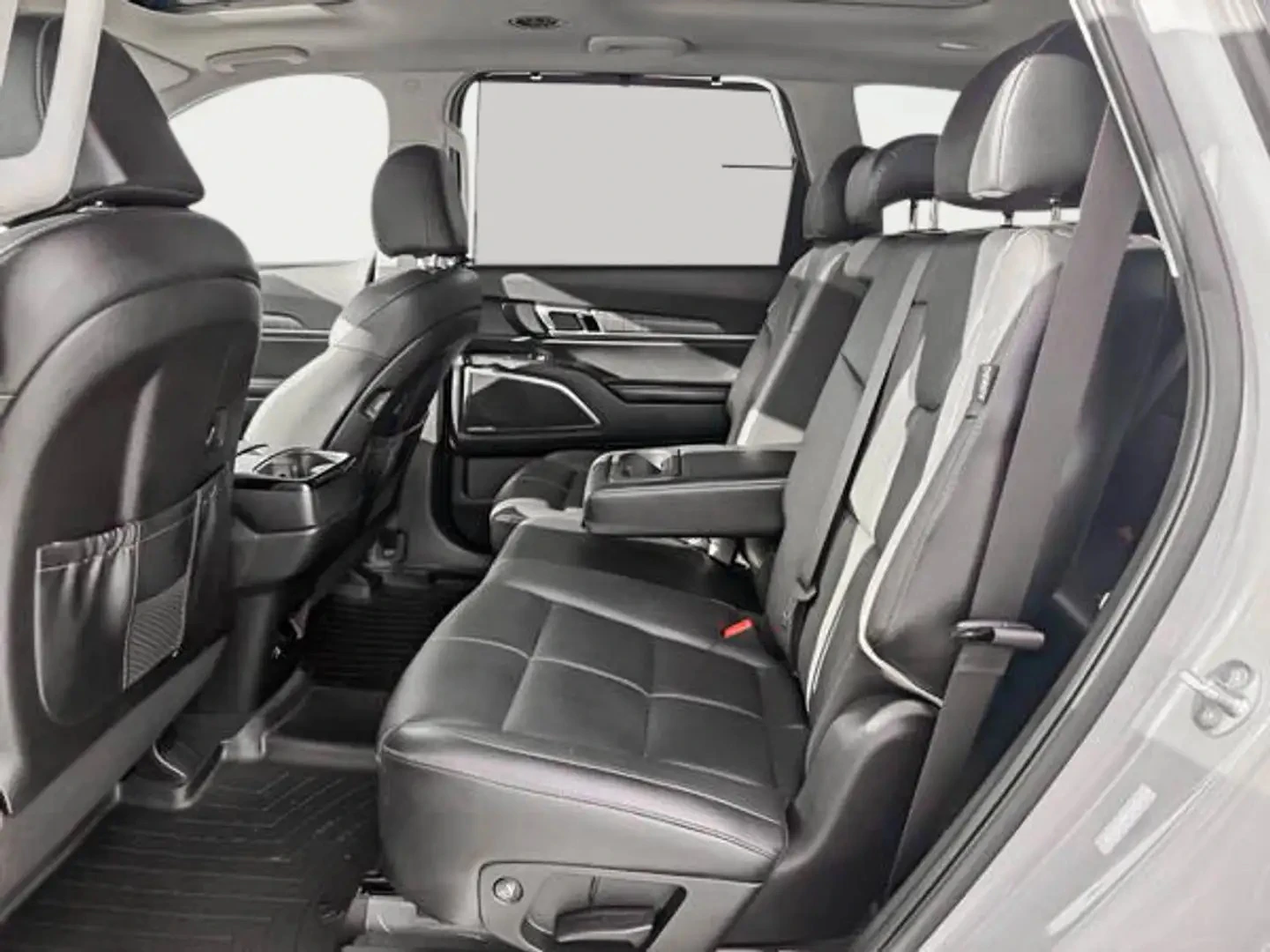 Kia Telluride SX 8 PASS Автокредит Цена до България, снимка 16 - Автомобили и джипове - 56196129