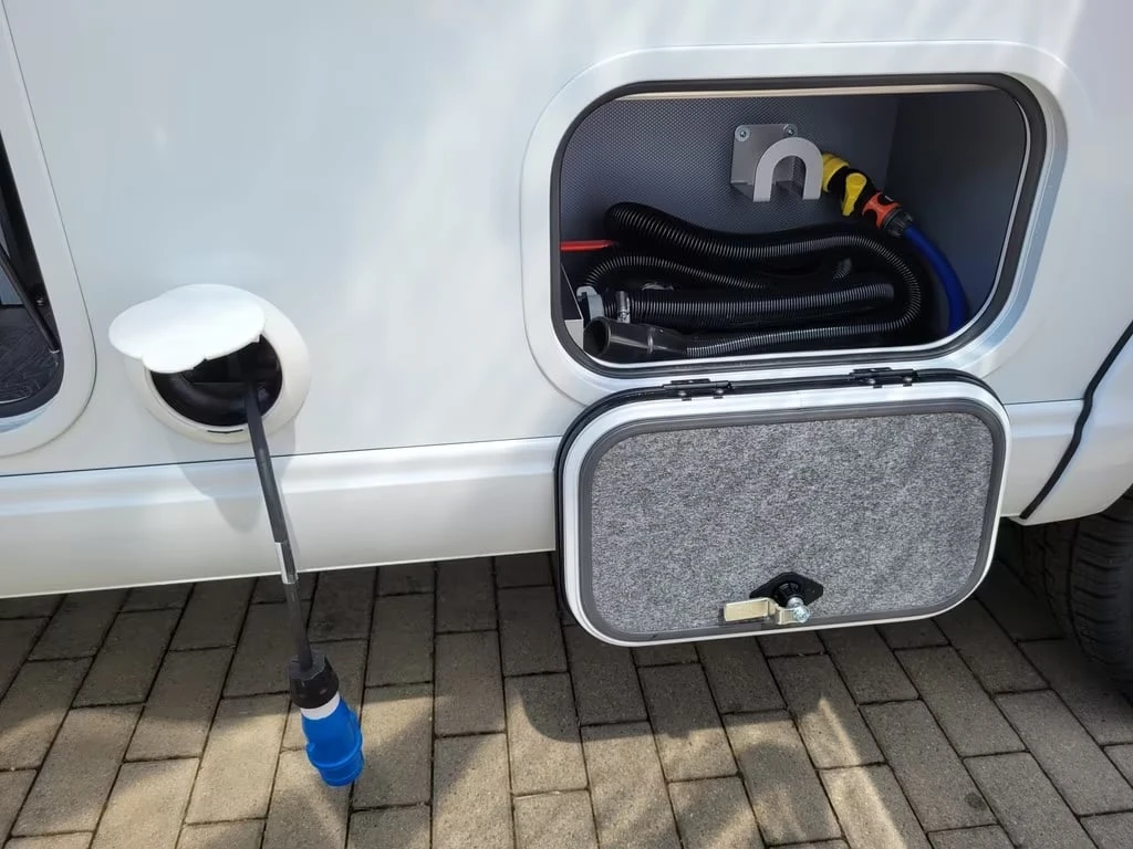 Кемпер Frankia NEO AL-KO Black-Line MB , снимка 11 - Каравани и кемпери - 54079882