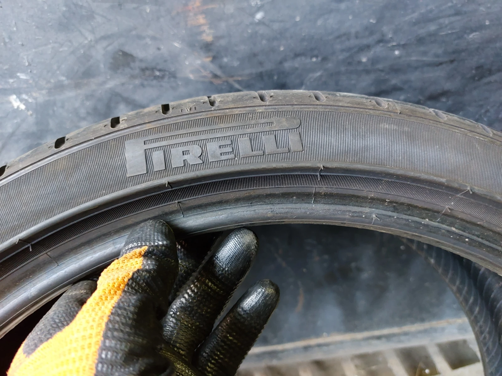 ���� 235/35R19 | Mobile.bg � ����������� 5