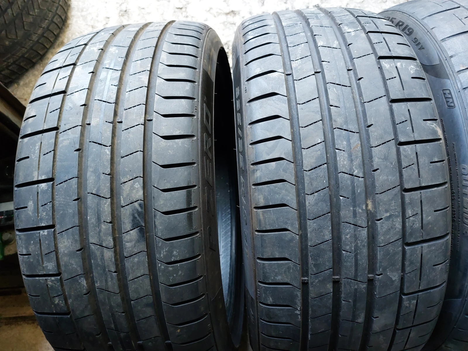 ���� 235/35R19 | Mobile.bg � ����������� 1