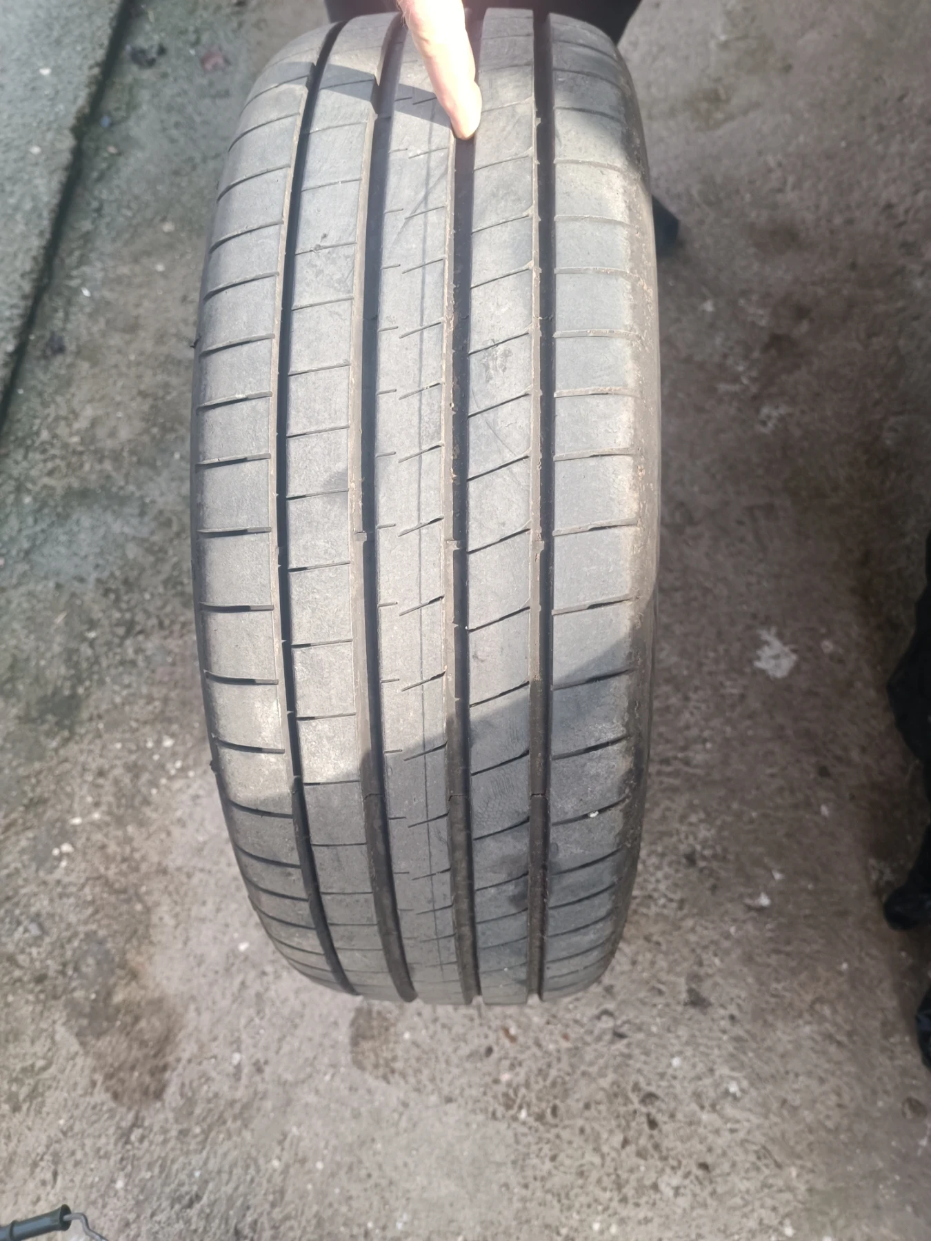 Гуми с джанти Goodyear 255/40R20, снимка 3 - Гуми и джанти - 54084525