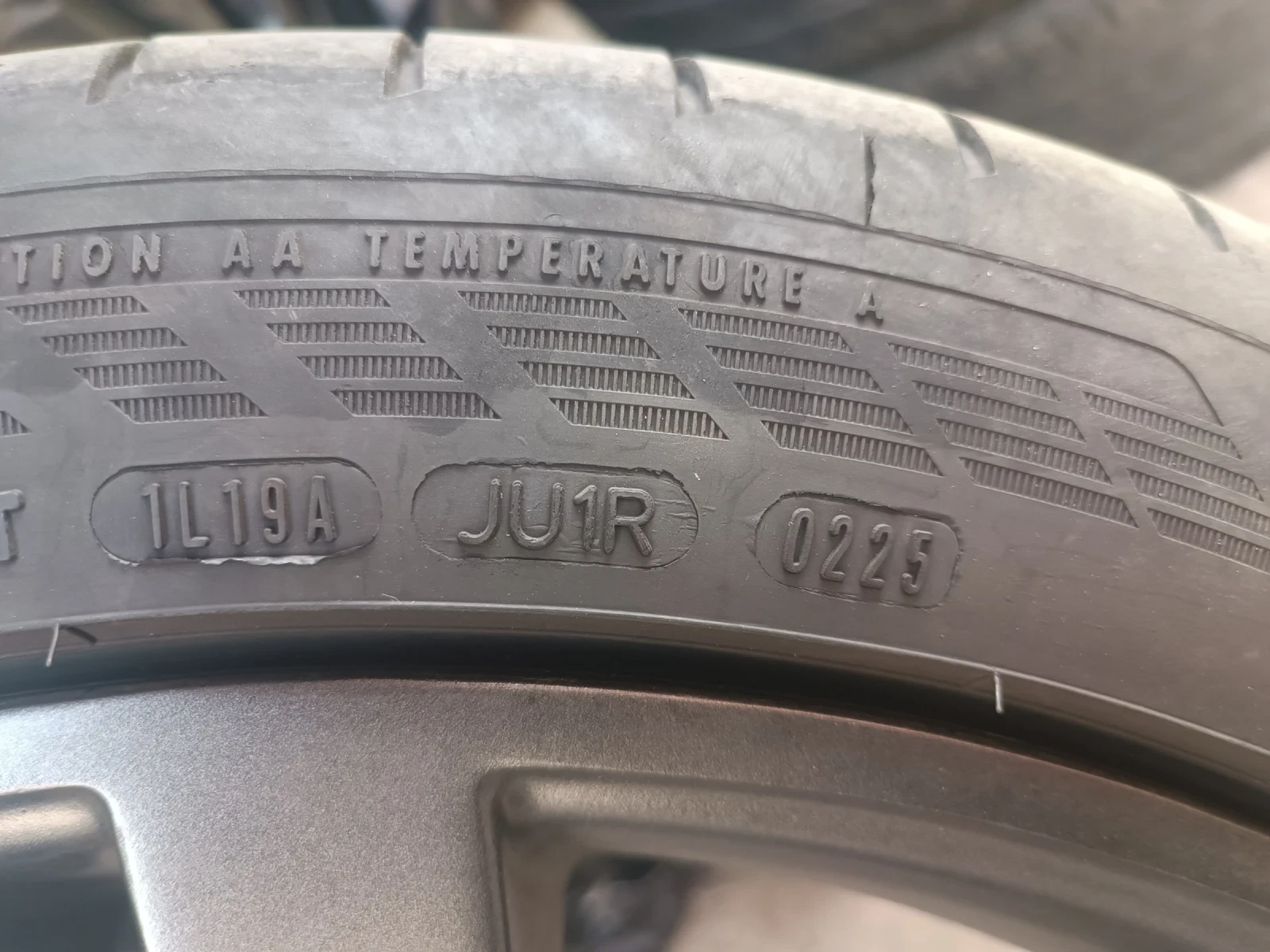 Гуми с джанти Goodyear 255/40R20, снимка 2 - Гуми и джанти - 54084525