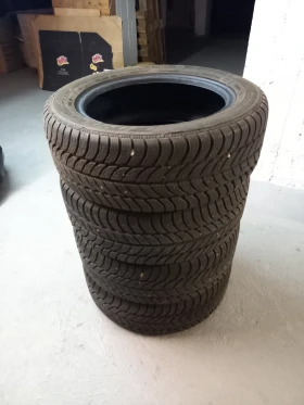 Гуми Зимни 205/55R16, снимка 6 - Гуми и джанти - 53420747