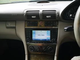 Mercedes-Benz C 320 CDI, снимка 12