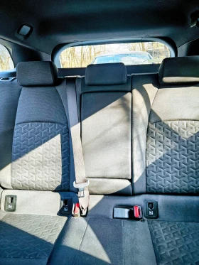 Toyota Corolla Touring Sport / Executive, снимка 11