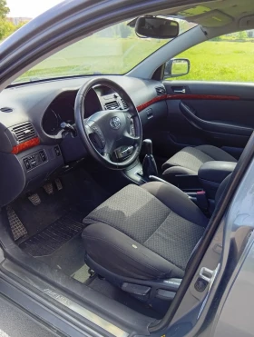 Toyota Avensis СЕДАН, снимка 9
