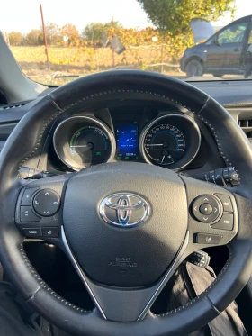 Toyota Auris 1.8 Hybrid / 136 к.с. / 120 хил. км. / евро 6 /, снимка 10