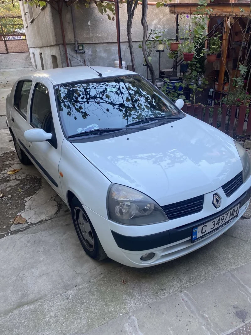 Renault Clio, снимка 1 - Автомобили и джипове - 47682515