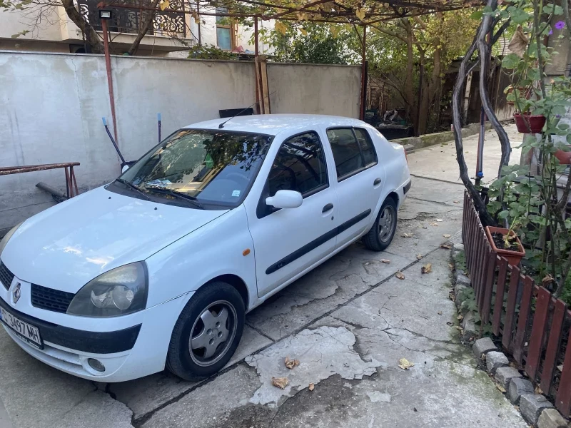 Renault Clio, снимка 3 - Автомобили и джипове - 47682515